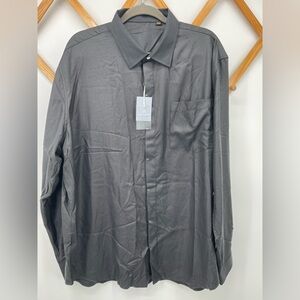 Classic Black Long-Sleeve Dress Shirt with Chest Pocket